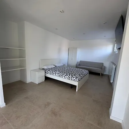 Casa A 20km De Barcelona Con Sauna Y Piscina Privada Fontpineda Holiday home