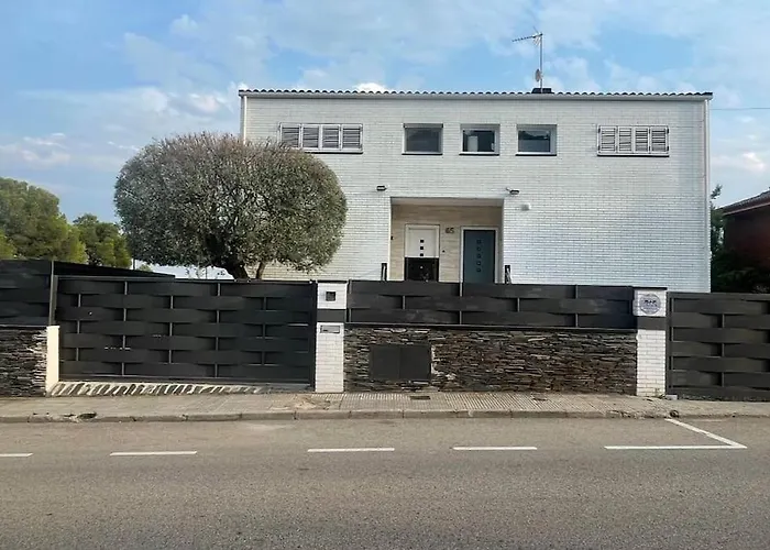Casa Con Jardin, Sauna, Piscina Privada Y Naturaleza Cerca De Barcelona *